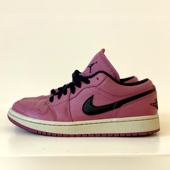 Nike Jordan Low Dunks size US7.5